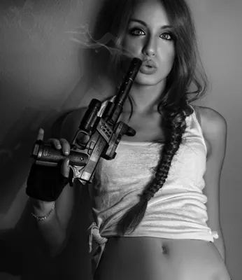 Картинки на аву с пистолетом девушка