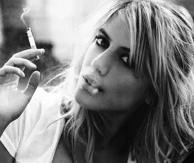 Картинки и фото | красивая девушка с сигаретой
