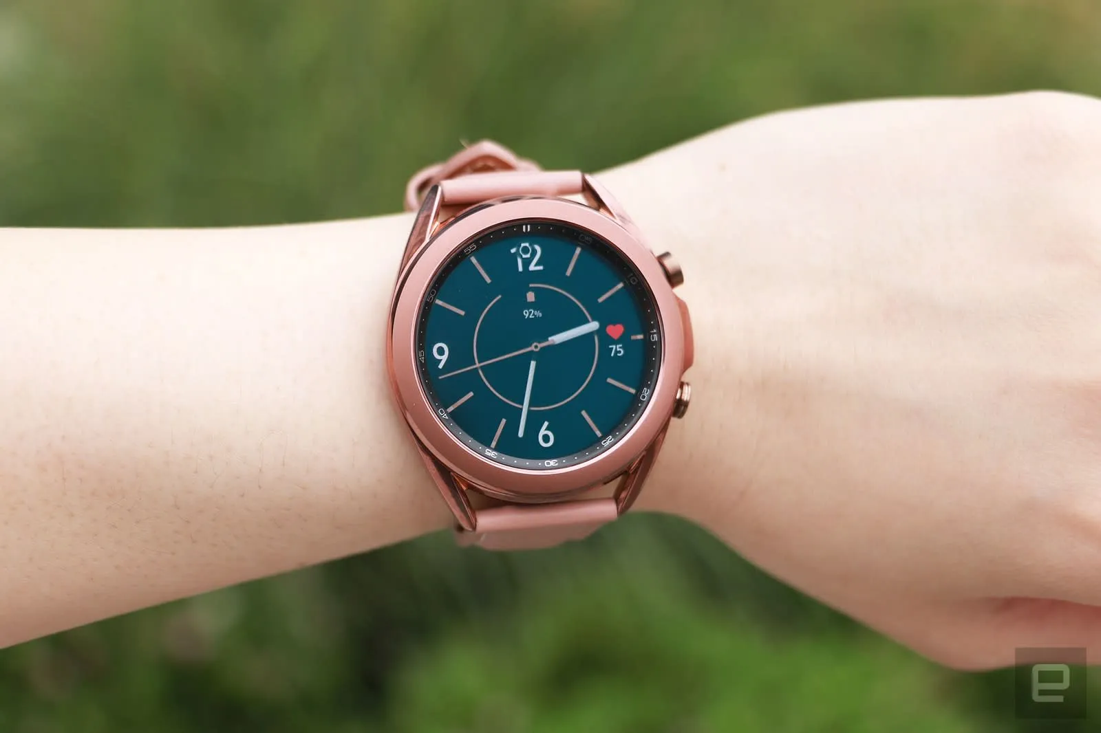 Часы самсунг watch 6 женские. Samsung Galaxy watch 3 41mm. Самсунг галакси вотч 3 женские. Часы галакси вотч 3. Самсунг галакси вотч 3 45 мм.