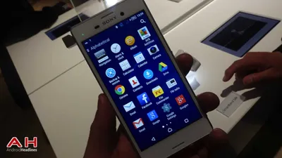 Sony Xperia M4 Aqua review: Big on style, short on substance - CNET