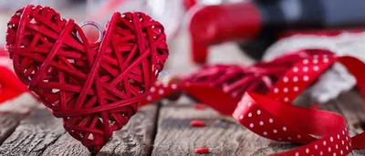 Сердце бело-красное Валентинов День — купить по цене 390 руб. в  интернет-магазине ◈ Шарики 52 Нижний Новгород