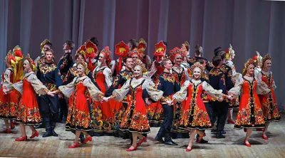 Русско-народный танец.» — создано в Шедевруме