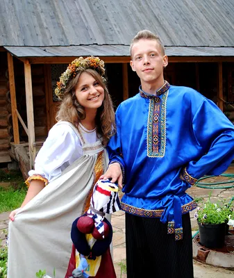 Купить русский народный костюм "настенька" красная по цене 3 100 ₽ в Москве