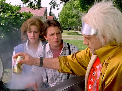 Назад в будущее 2 (1989) - Back to the Future Part II - кадры из фильма -  голливудские фильмы - Кино-Театр.Ру