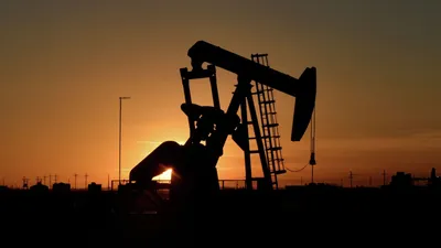 Почему Россия выигрывает от введения потолка цен на нефть – эксперт - РИА  Новости Крым, 
