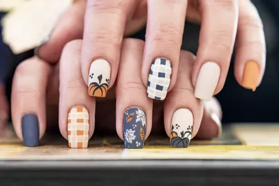 25 Best Fall Nail Art Ideas 2023 - Autumn Nail Designs