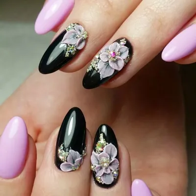 Необычный маникюр #Nails_WF #nails #маникюр #black #white #blackmanicure  #blacknails #whitemanicure #whitenails #белый … | Дизайнерские ногти,  Шикарные ногти, Ногти