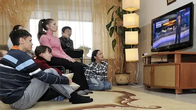 Какие дети, если нет денег даже на телевизор?»: россиян, у которых нет  телевизора, будут лишать родительских прав | Пикабу