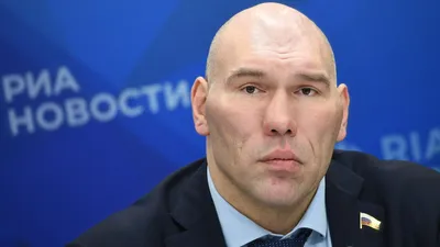 Валуев показал «символ достатка России»