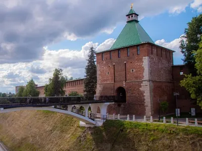 Ольга Петровна Круглова - Нижегородский кремль, 2017, 76×56 см: Описание  произведения | Артхив