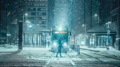 ☕ зимний город, ночь, снег, на …» — создано в Шедевруме