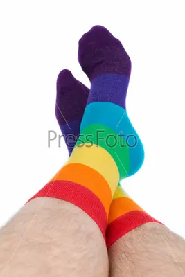 Ноги женщины в вязаных носках и пледе на цветном фоне :: Стоковая  фотография :: Pixel-Shot Studio