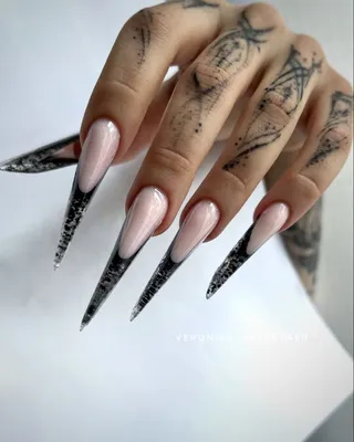 Пин от пользователя KT на доске Stiletto Nails | Дизайнерские ногти, Ногти,  Маникюр