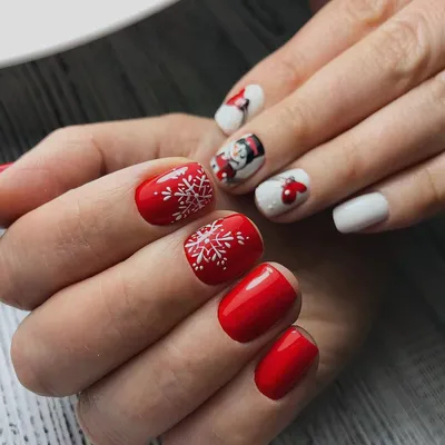 Новогодний маникюр 2023 гель-лаком, 150 фото | Burgundy acrylic nails,  Winter nails, Nails design with rhinestones