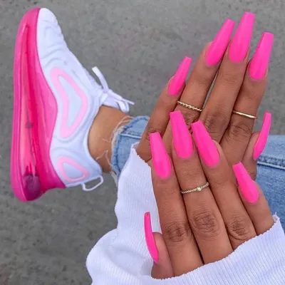 25 Hot Pink Vibrant Nails for Modern Women : Hot Pink French Tips