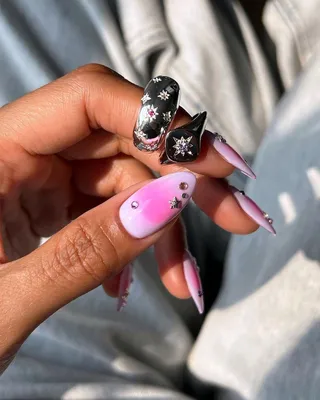 Украшаем маникюр стразами от @ - Студия красоты "NailsProfi"