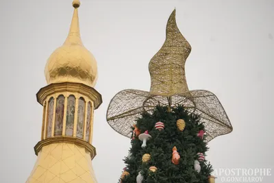 Новогодняя елка в серебряных тонах - фото декора в стиле французского  прованса | Дизайн в стиле Прованс - французский стиль кантри в вашем доме