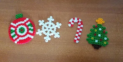  » Новогодние поделки из термомозаики | Easy perler beads  ideas, Perler crafts, Christmas perler beads