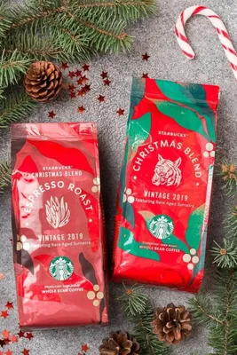 Starbucks представили новогодние новинки и акции | 