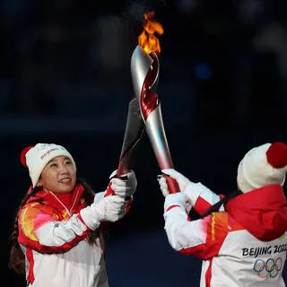 Олимпийский огонь, факел Олимпиады в Сочи 2014. . 