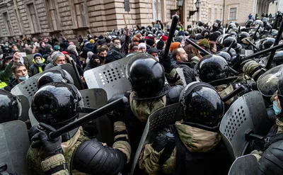 В Петербурге задержали подозреваемого в нападении на ОМОН на митинге — РБК