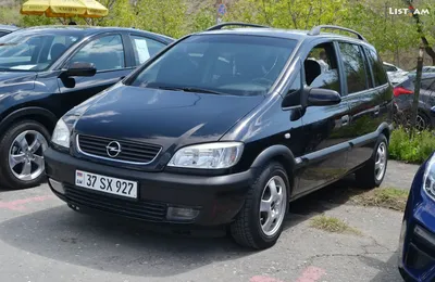 File:Opel Zafira B 1.8 Facelift  - Wikimedia Commons