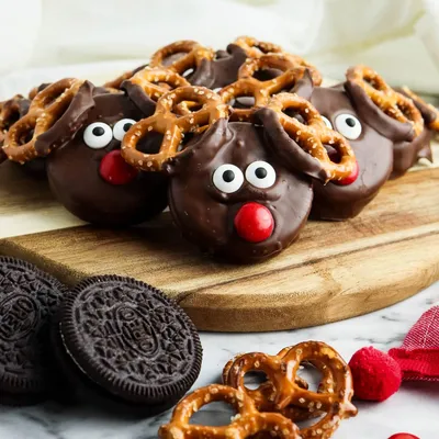 Glazed Oreo Biscuits -Fluffy, Addictive