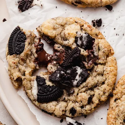 Is it true that Oreo cookies are shortchanged on the filling? It's a cookie  conspiracy.