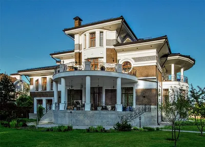 Роскошный особняк с камином и террасами для большой семьи ID 810 – Цена,  бронирование, описание | Элитная недвижимость — Villagio Realty