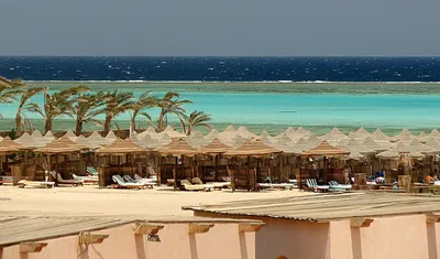 Пляжи к делу: в отрасли ожидают снижения цен на отдых в Египте на 30% |  Статьи | Известия