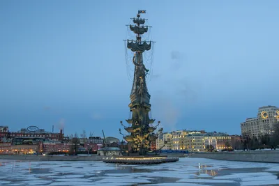 Памятник Петру I в Петропавловской крепости. Самое спорное изваяние первого  Российского императора | Записки питерского скульптора | Дзен