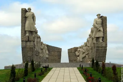 Памятники ВОВ начнут восстанавливать по новым правилам - Российская газета