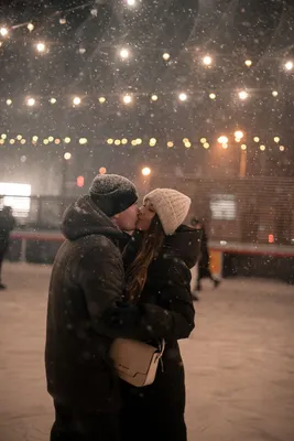 Love in the city. Winter kisses | Зимняя фотография, Фотография пары,  Зимняя семейная фотография