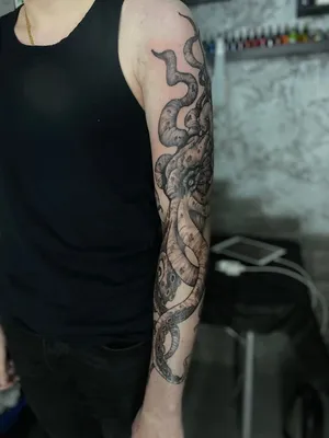 КОТ TATTOO STUDIO | Аниме тату на руке для парней. Стильная татуировка в  стиле манга - Моб психо, Кагеяма в графике от мастера Kot Tattoo Studio |  Дзен