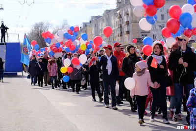 ФОТО и ВИДЕО: Первомай в Москве "по схеме" СССР — праздник встречают  бодрыми лозунгами и демонстрациями - Delfi RUS