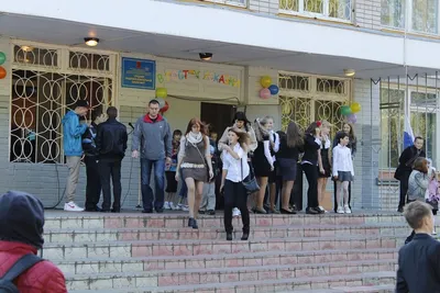 Первый раз в первый класс: в Южно-Сахалинске прошла акция "Собери ребенка в  школу" - SakhalinMedia