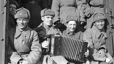 Песни военных: что слушали во время Второй мировой | Статьи | Известия
