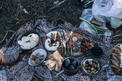 Simple Summer Picnic - Cali Girl In A Southern World