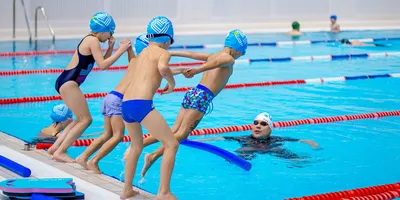 Чем и почему полезно плавание для детей: с какого возраста можно начинать и  что дает детское плавание