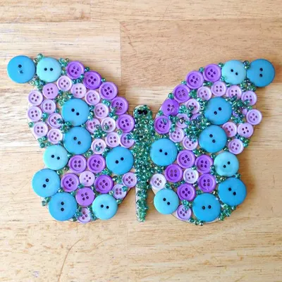 Какие поделки из пуговиц можно сделать с ребенком в детский сад, школу? |  Butterfly crafts, Button crafts, Crafts