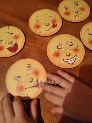 Smile-Decor Деревянные картинки-половинки "Колобки. Эмоции" для малышей