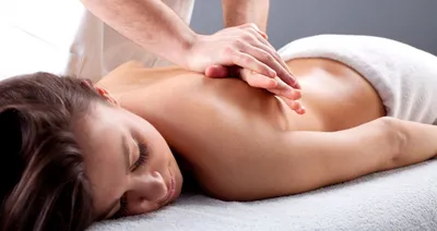Лечебный массаж спины: польза, показания и преимущества - блог Cleo Line