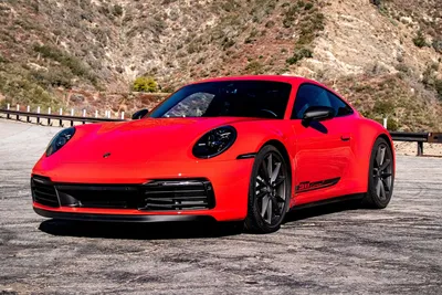 2024 Porsche 911 S/T Is the Lightest, Priciest 992 Yet