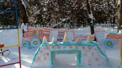 Постройки из снега в детском саду картинки