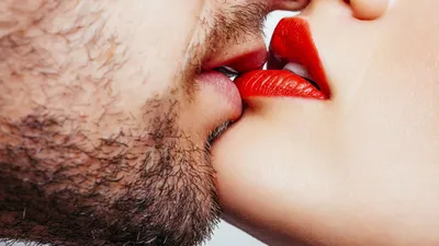 Что такое радужный поцелуй: значение термина, почему такое название - Fun |  Сегодня