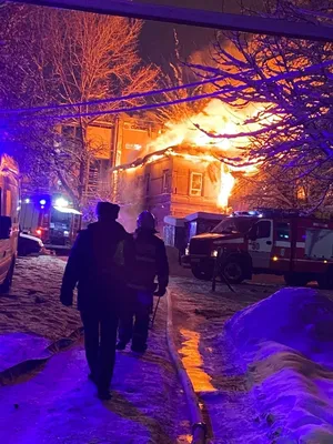 В МЧС оценили урон от большого пожара на полях в Шабране