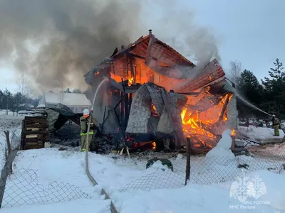 В МЧС Татарстана назвали причины пожара, в котором погибли три девочки и их  отец — Сноб