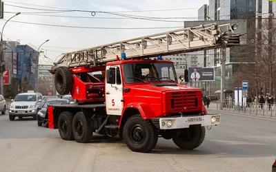 Пожарные потушили загоревшийся склад на овощебазе во Владивостоке -  PrimaMedia