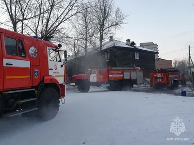 За сутки пожарные 11 раз выезжали на тушение огня