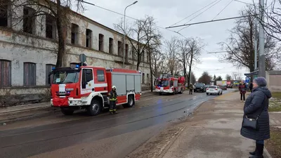 Хабаровск | Соревнования по скоростному маневрированию на пожарных  автомобилях состоялись в Хабаровске - БезФормата